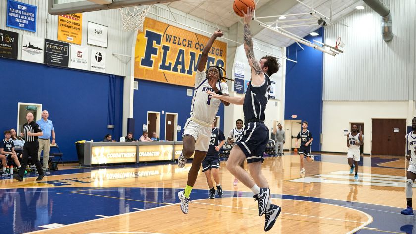 basketball player Trent Raby